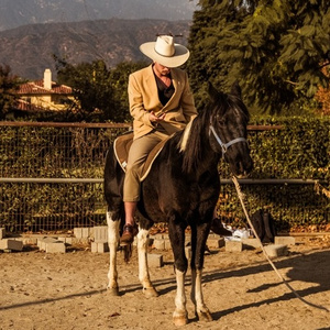 我要看三级片怎么改逼里冒精子
