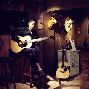 男的吃女的胸奶视频
